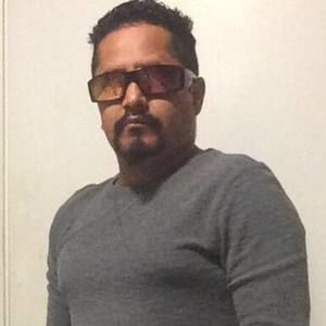 Meet your Posher, Enrique